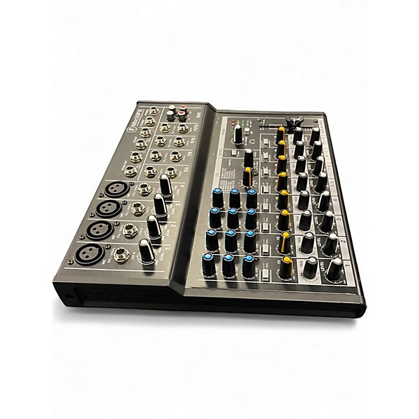 Used Mackie mix 12 fx Unpowered Mixer