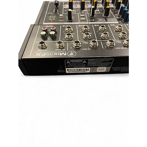 Used Mackie mix 12 fx Unpowered Mixer