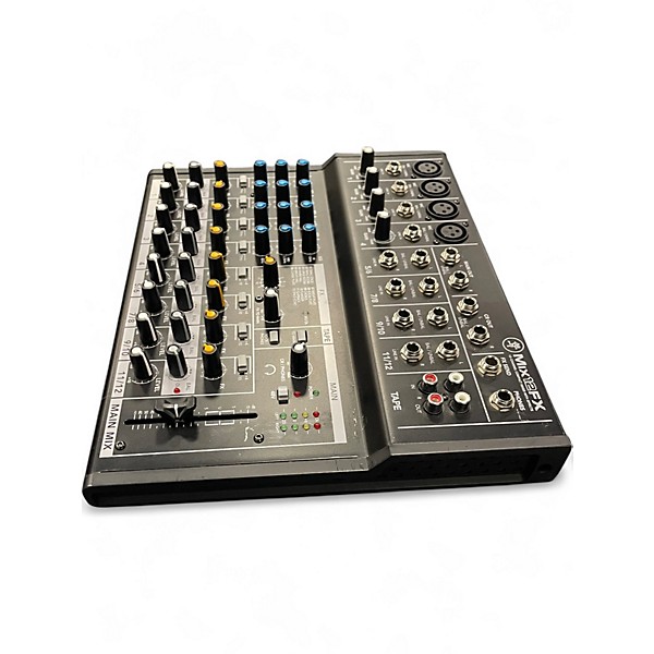 Used Mackie mix 12 fx Unpowered Mixer