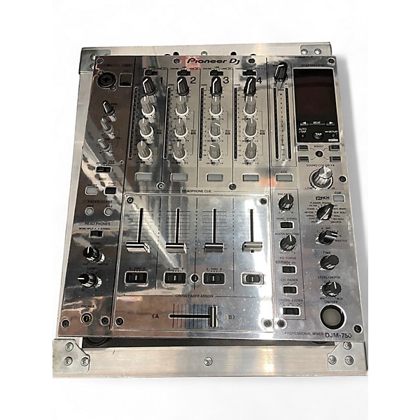 Used Pioneer DJ DJM750 DJ Mixer