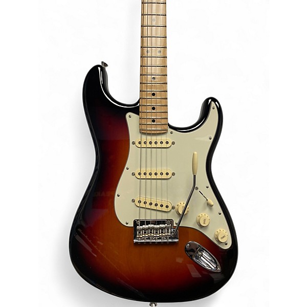 Used 2019 Fender STRATOCASTER 2 Color Sunburst Solid Body Electric Guitar
