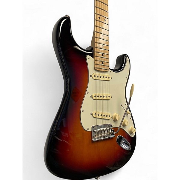 Used 2019 Fender STRATOCASTER 2 Color Sunburst Solid Body Electric Guitar