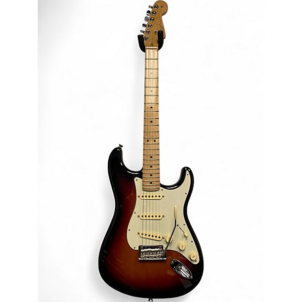 Used 2019 Fender STRATOCASTER 2 Color Sunburst Solid Body Electric Guitar