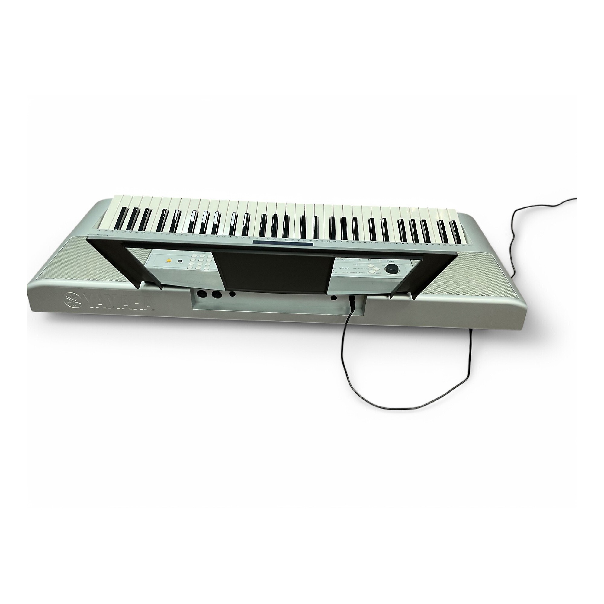 Used Yamaha PSRE323 61 Key Portable Keyboard | Guitar Center