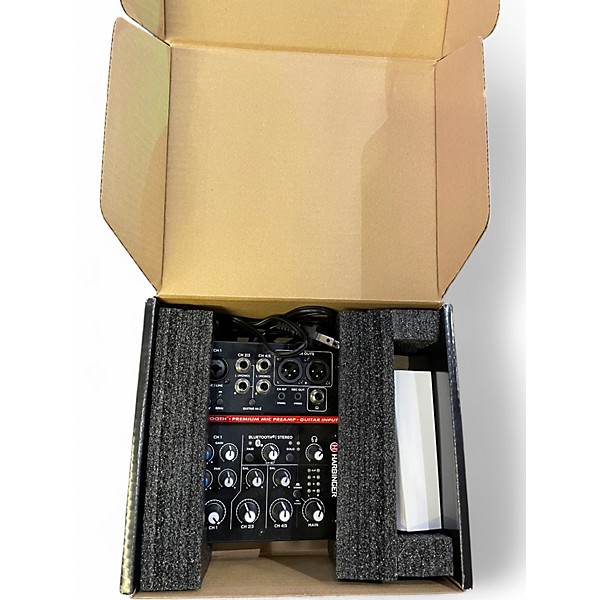 Used Harbinger LV7 Powered Mixer