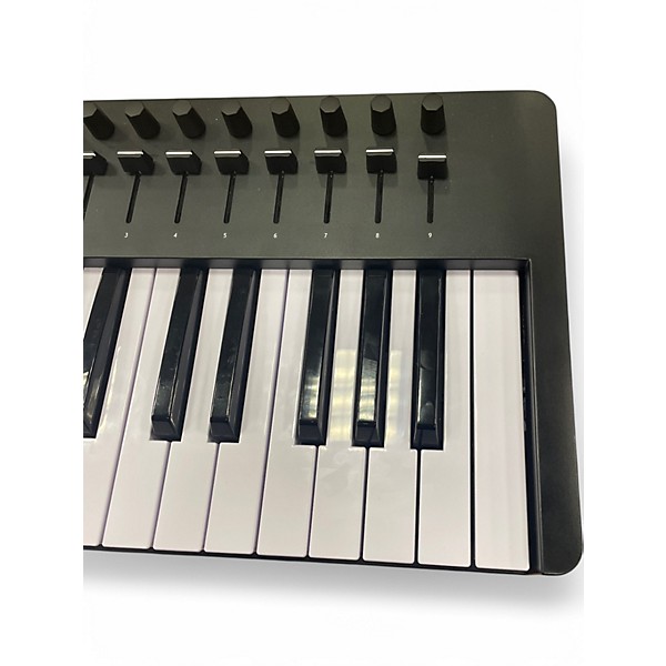 Used Arturia Keylab Essential 61 MIDI Controller