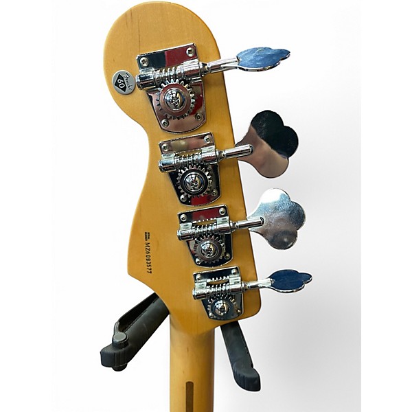 Fender - Deluxe Active Jazz Bass Guitar with gigbag | Mass