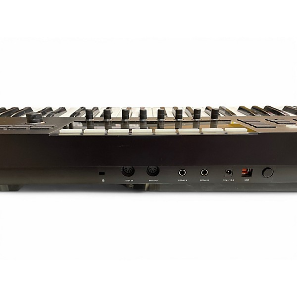 Used Native Instruments Komplete Kontrol S49 MK2 MIDI Controller