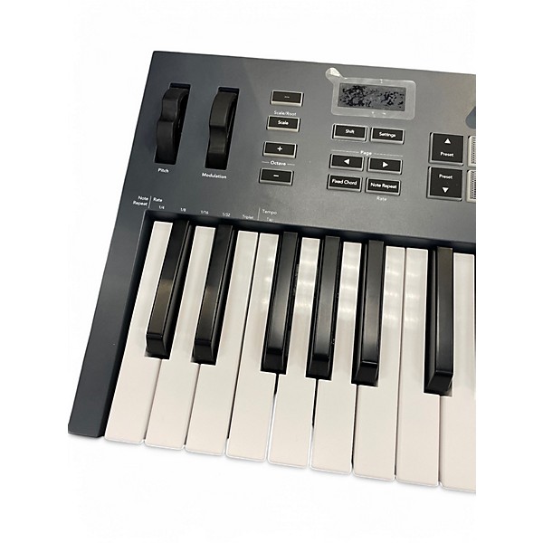 Used Novation Used Novation FlKey 37 MIDI Controller