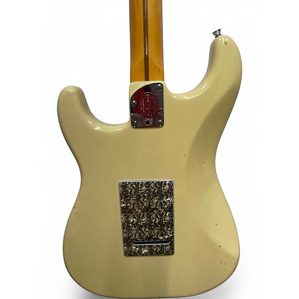 Used Fender Deluxe Stratocaster Honey Blonde Solid Body Electric Guitar