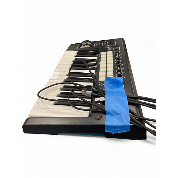 Used Novation Launchkey 25 Key MIDI Controller