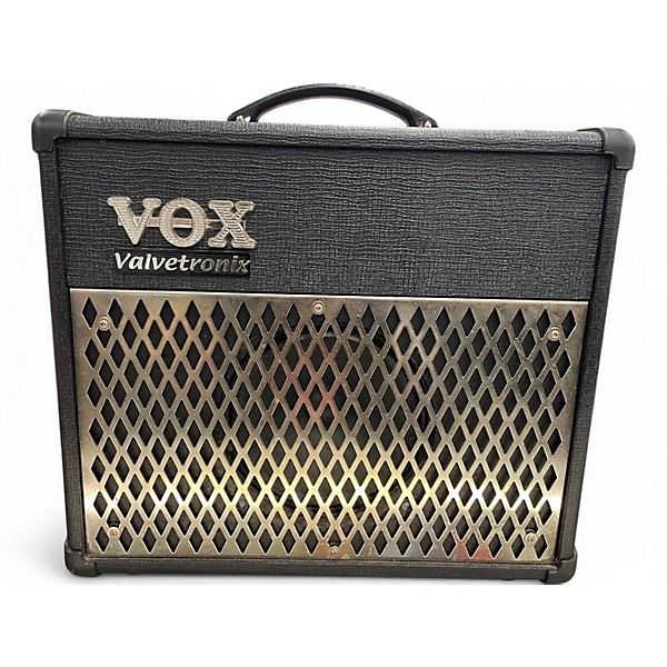 Used VOX valvetronix adtv15 Guitar Combo Amp