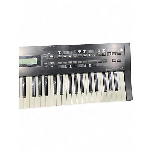 Used Alesis QS6.1 Digital Piano