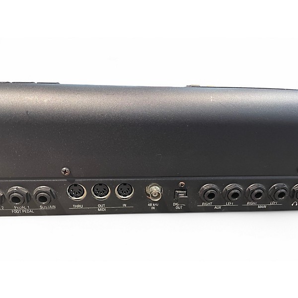 Used Alesis QS 8.1