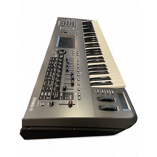 Used Yamaha Montage 6 61 Key Synthesizer