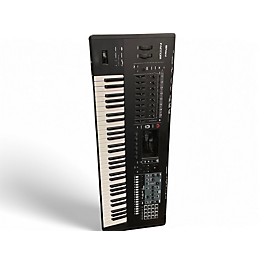 Used Roland Fantom 6 Keyboard Workstation