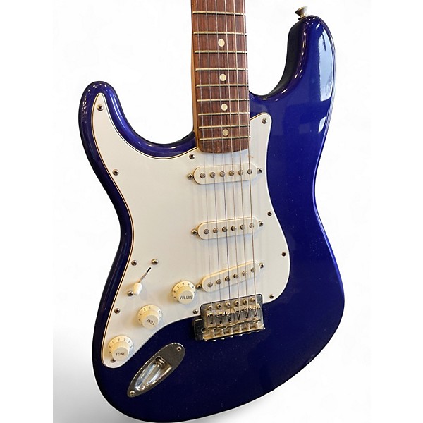 Used Fender Standard Stratocaster LH Purple Electric Guitar