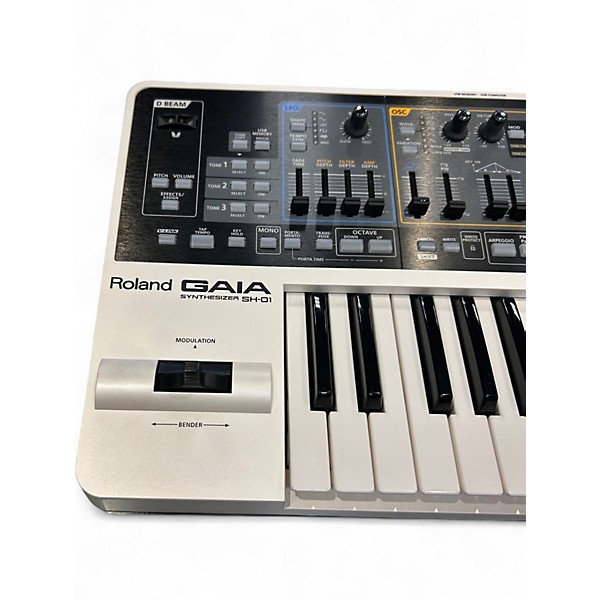 Used Roland Used Roland Gaia SH01 37 Key Synthesizer