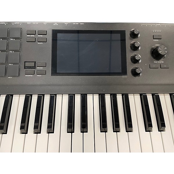 Used Akai MPC Key 61 Keyboard Workstation