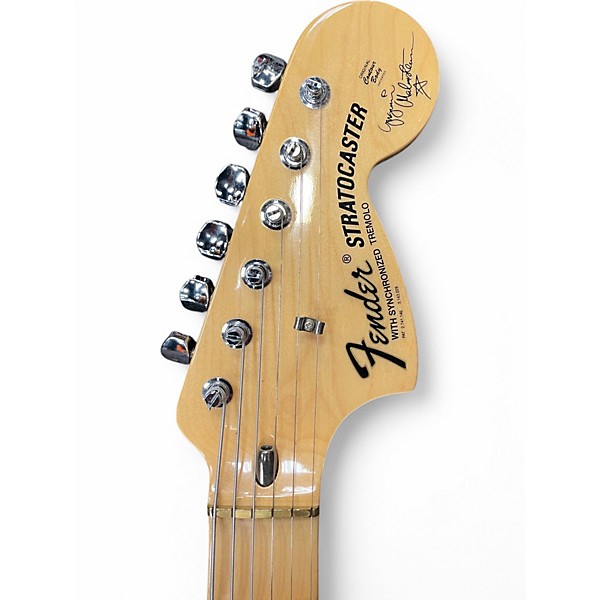 Used Fender Artist Series Yngwie Malmsteen Stratocaster Vintage White Solid Body Electric Guitar