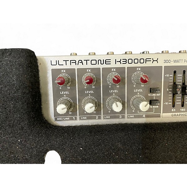 Used Behringer ULTRATONE K3000FX Keyboard Amp