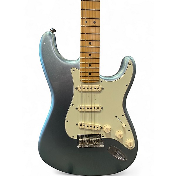 Used Fender American Deluxe Stratocaster Blue Solid Body Electric Guitar