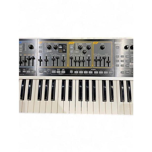 Used Roland Used Roland Gaia SH01 37 Key Synthesizer