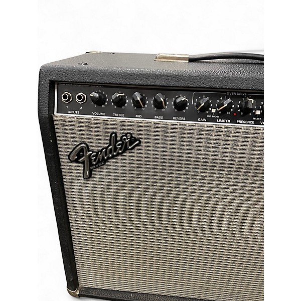 Vintage 1990s Fender Princeton Chorus Guitar Combo Amp