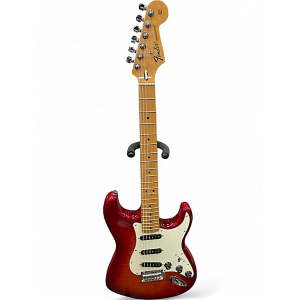 Used Fender Deluxe Stratocaster RED Solid Body Electric Guitar