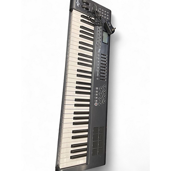 Used M-Audio Axiom 61 Key MIDI Controller