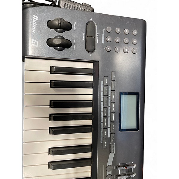 Used M-Audio Axiom 61 Key MIDI Controller