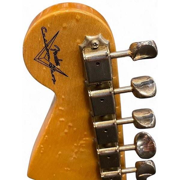 Used 2010 Fender 1960S Stratocaster 2 Tone Sunburst Solid Body Electric Guitar