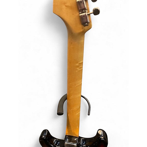 Used 2010 Fender 1960S Stratocaster 2 Tone Sunburst Solid Body Electric Guitar