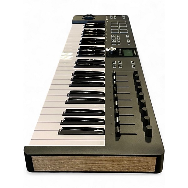 Used Arturia Used Arturia KEYLAB ESSENTIAL 49 MK3 MIDI