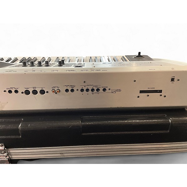 Used Roland Fantom x8 88 Key Stage Piano