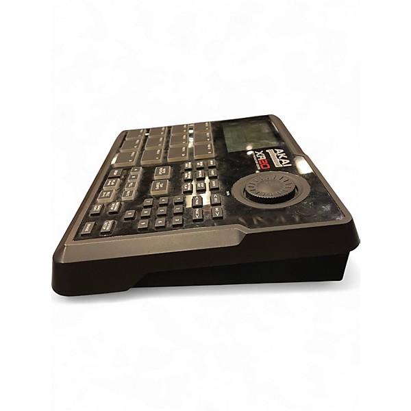 Amazon.com: Akai Professional XR20 | Beat Production Station