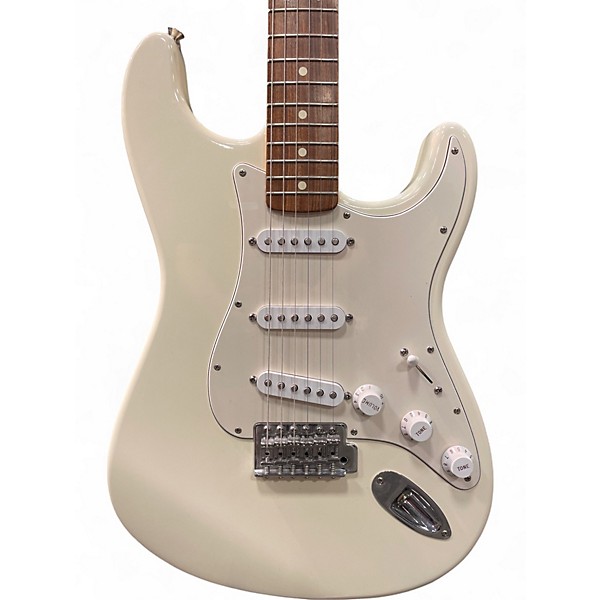 Used 2002 Fender Standard Stratocaster Olympic White Solid Body Electric Guitar