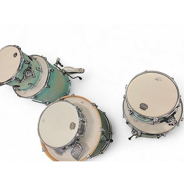 Used Mapex 5 Piece armory shell kit aqua Drum Kit