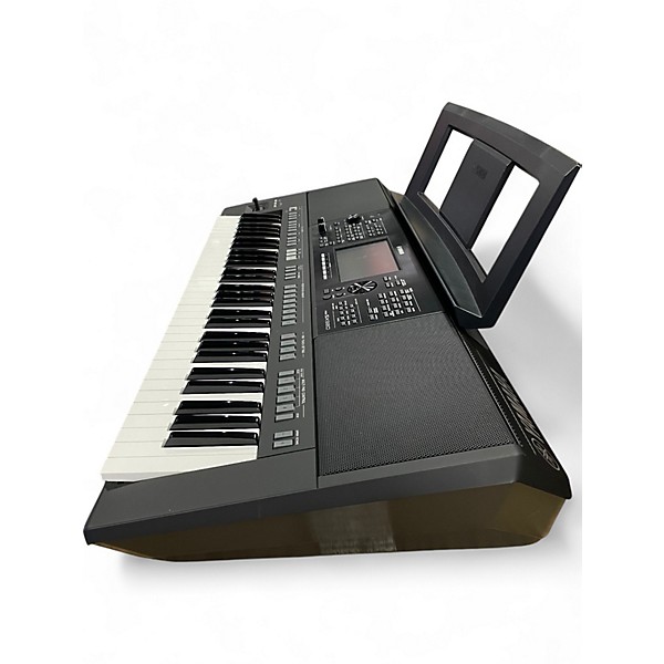 Used Yamaha PSRSX920 Arranger Keyboard