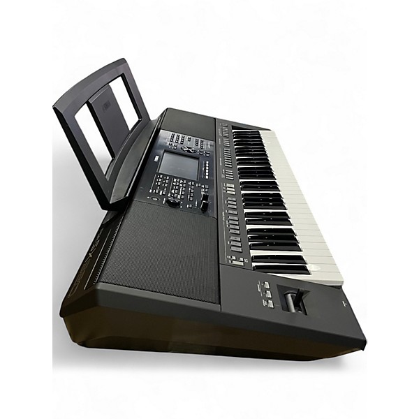 Used Yamaha PSRSX920 Arranger Keyboard