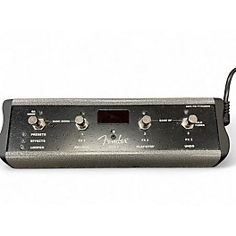 Used Fender mgt4 Pedal Board