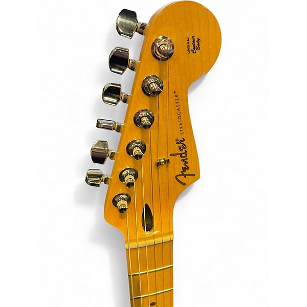 Used Fender Player Stratocaster Maple Fingerboard Black Solid Body Electric Guitar