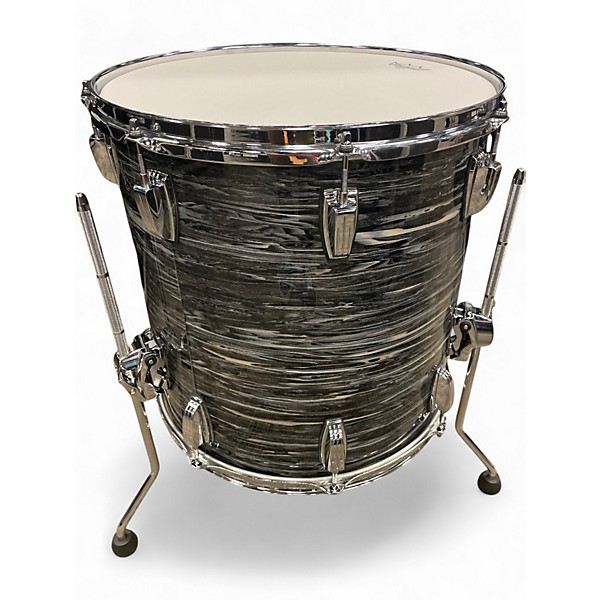 Used Ludwig 3 Piece Classic Maple 3-Piece Fab Shell Pack With 22" Bass Dr black oyster pearl Drum Kit