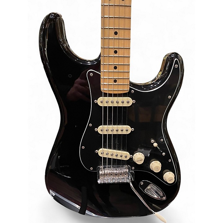 Used Fender Used Fender Player Stratocaster Black Solid Body Used Fender Used Fender Player Stratocaster Black Solid Body