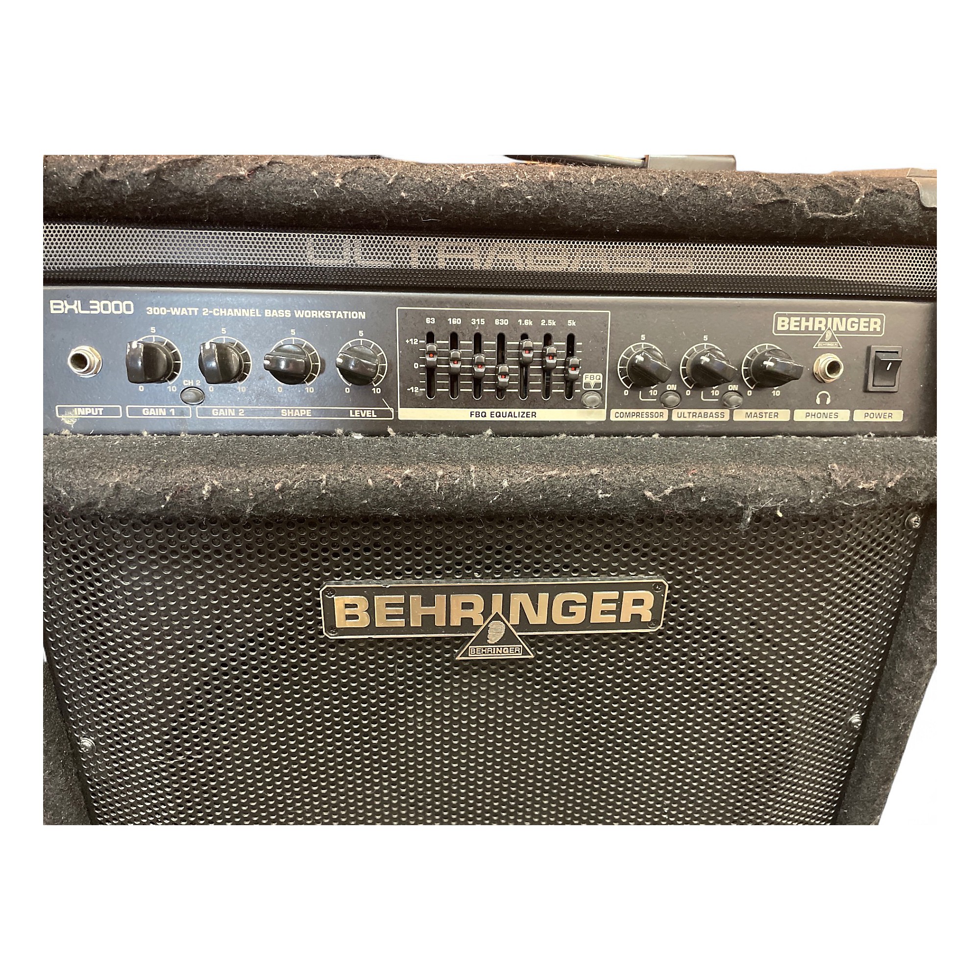 Used Behringer Used Behringer BXL3000 Ultrabass 1x15 300W