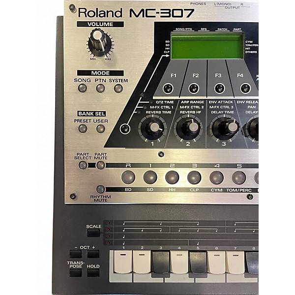 Used Roland Used Roland MC-307 Groovebox Production