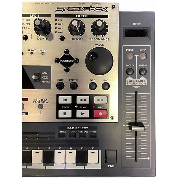 Used Roland Used Roland MC-307 Groovebox Production