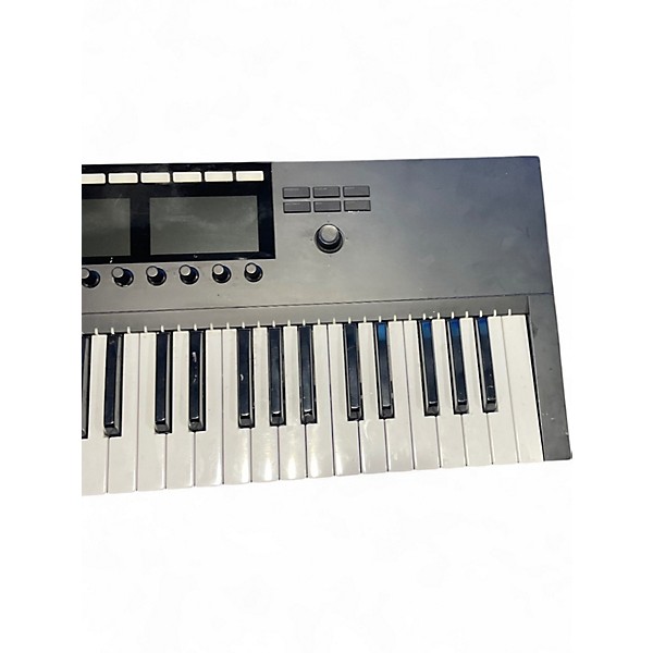 Used Native Instruments Komplete Kontrol S49 MK2 MIDI Controller