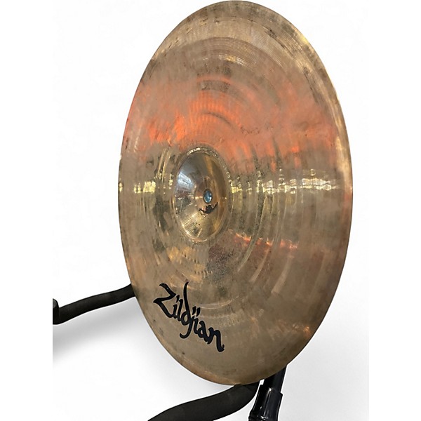 Used Zildjian 14in Avedis a custom fast crash Cymbal