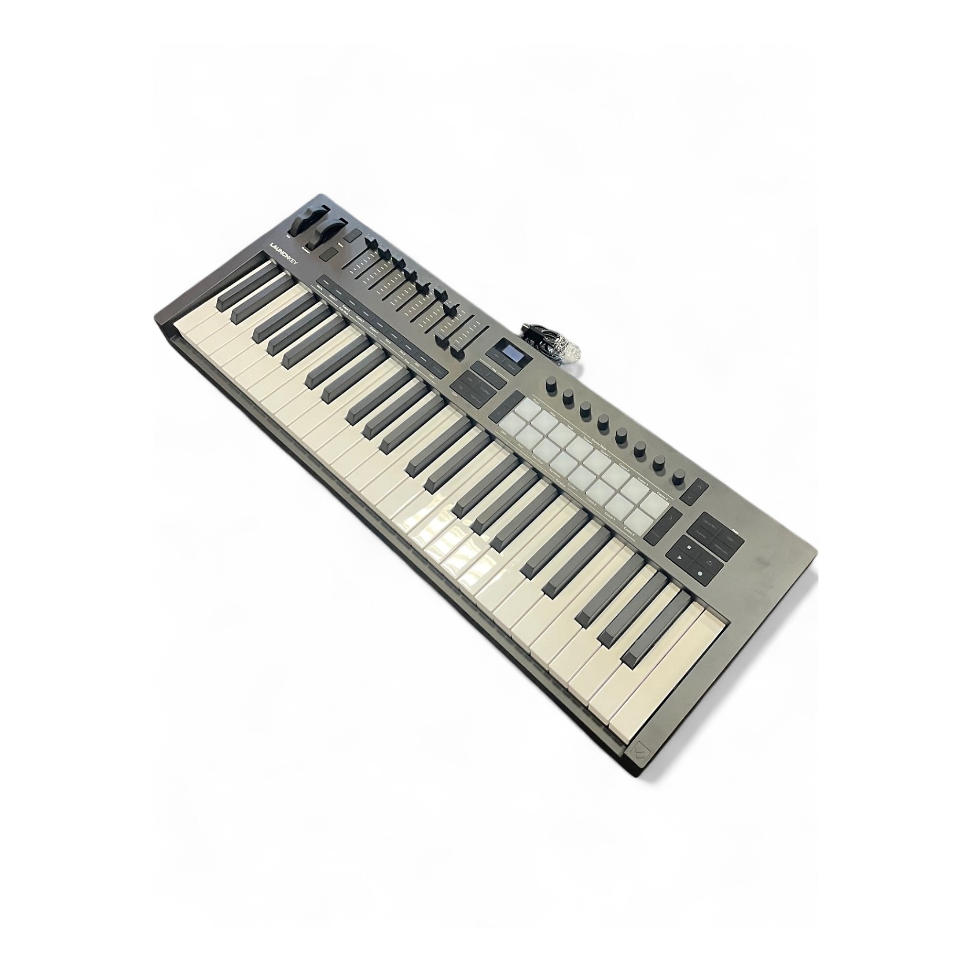 Used Novation Used Novation Launchkey 49 Key MIDI Controller Used Novation Used Novation Launchkey 49 Key MIDI Controller